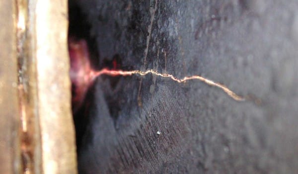crack in metal alloy