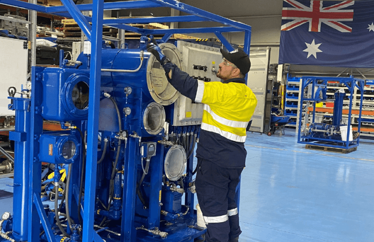 Particulate, Water, and Varnish Contamination in Gas Compressor