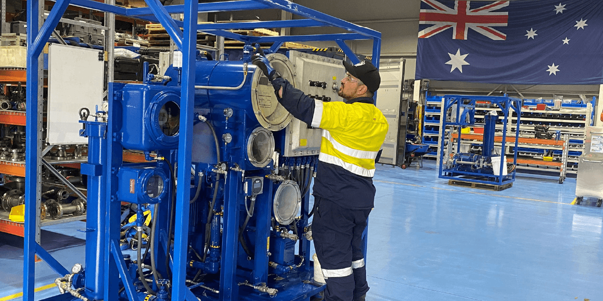 Particulate, Water, and Varnish Contamination in Gas Compressor