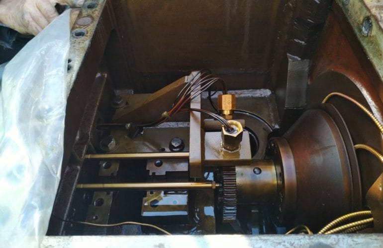 How Varnish Impacts Gearbox Performance and Life